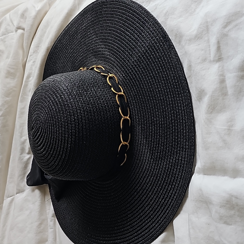 Black sunhat